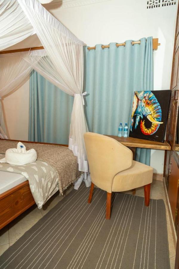 Blue Elephant Villas Аруша Экстерьер фото